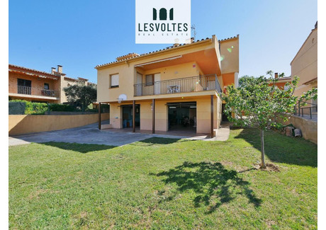 Dom na sprzedaż - La Bisbal D'emporda, Hiszpania, 323 m², 527 222 USD (2 156 339 PLN), NET-97926705