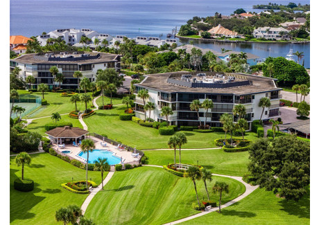 Dom na sprzedaż - 1821 Mooringline Drive Vero Beach, Usa, 174,66 m², 540 000 USD (2 197 800 PLN), NET-100732290