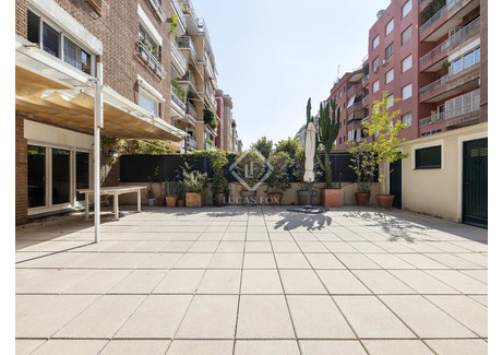 Mieszkanie na sprzedaż - Barcelona, Hiszpania, 238 m², 1 570 348 USD (6 438 429 PLN), NET-102342756