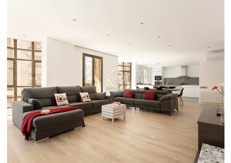 Mieszkanie na sprzedaż - Barcelona, Hiszpania, 198 m², 893 158 USD (3 590 495 PLN), NET-96657787