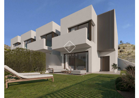 Dom na sprzedaż - Málaga, Hiszpania, 300 m², 905 850 USD (3 569 050 PLN), NET-93529940