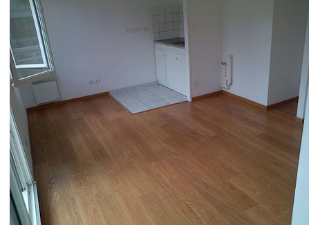 Mieszkanie na sprzedaż - Bolbec, Francja, 35 m², 91 418 USD (373 900 PLN), NET-101997636