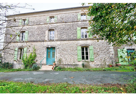 Dom na sprzedaż - Saint-Christophe-Sur-Roc, Francja, 226 m², 205 849 USD (860 450 PLN), NET-102406875