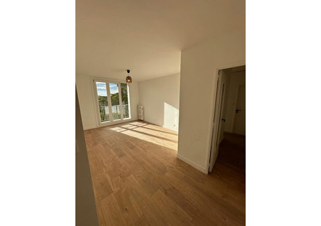 Mieszkanie na sprzedaż - Nimes, Francja, 67,06 m², 175 583 USD (714 623 PLN), NET-102862687