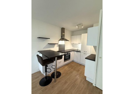 Mieszkanie na sprzedaż - Vannes, Francja, 41,8 m², 204 960 USD (850 583 PLN), NET-103280181