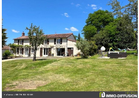 Dom na sprzedaż - Nanteuil En Vallee, Francja, 147 m², 209 100 USD (867 767 PLN), NET-101806614