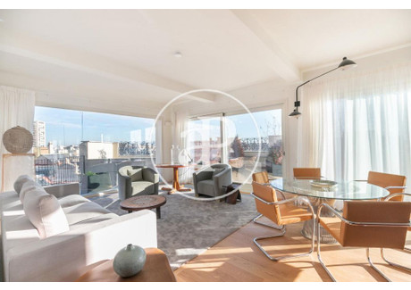 Mieszkanie na sprzedaż - Barcelona, Hiszpania, 232 m², 3 315 914 USD (12 965 224 PLN), NET-100917493