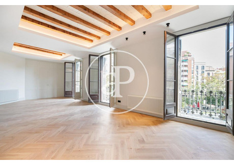 Mieszkanie na sprzedaż - Barcelona, Hiszpania, 186 m², 1 815 726 USD (6 972 388 PLN), NET-100921125