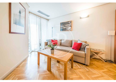 Mieszkanie na sprzedaż - Madrid Capital, Hiszpania, 56 m², 479 445 USD (1 932 164 PLN), NET-93066630