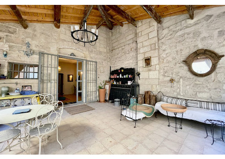 Mieszkanie na sprzedaż - Uzes, Francja, 118 m², 613 048 USD (2 562 539 PLN), NET-102235071