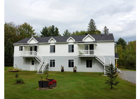 Działka na sprzedaż - 747 Route 222, Sainte-Christine, QC J0H1H0, CA Sainte-Christine, Kanada, 309 m², 640 616 USD (2 581 684 PLN), NET-97898450