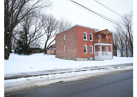 Dom na sprzedaż - 202-206 Rue St-Charles, Princeville, QC G6L4W4, CA Princeville, Kanada, 233 m², 302 558 USD (1 231 411 PLN), NET-102898151