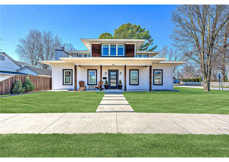 Dom na sprzedaż - 400 SW E Street Bentonville, Usa, 402,46 m², 2 750 000 USD (10 835 000 PLN), NET-96140921