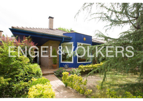 Dom na sprzedaż - Mungia, Hiszpania, 365 m², 738 600 USD (2 910 085 PLN), NET-89699490