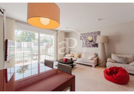 Dom do wynajęcia - Rocafort, Hiszpania, 300 m², 2383 USD (9390 PLN), NET-94846457