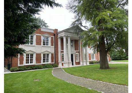 Dom na sprzedaż - Crown Estate, Torland Drive Oxshott, Wielka Brytania, 1060,86 m², 9 981 209 USD (41 422 018 PLN), NET-101425505