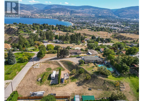 Dom na sprzedaż - 903 Newton Drive Penticton, Kanada, 205,78 m², 1 200 000 USD (4 884 000 PLN), NET-103061996