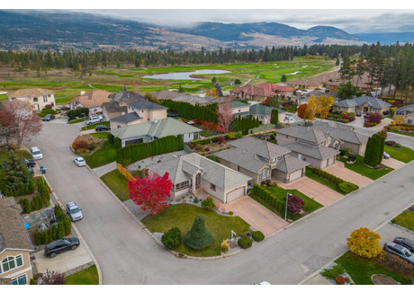 Dom na sprzedaż - 2543 Quail Lane Kelowna, Kanada, 236,72 m², 711 883 USD (2 733 631 PLN), NET-98116004