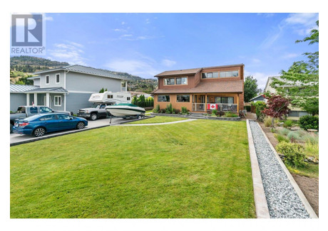 Dom na sprzedaż - 146 Yorkton Avenue Penticton, Kanada, 184,13 m², 809 369 USD (3 132 258 PLN), NET-99293176