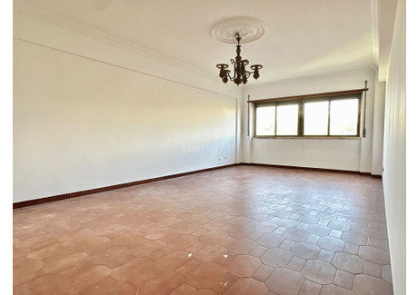 Mieszkanie do wynajęcia - Massamá E Monte Abraão, Portugalia, 130 m², 1535 USD (6279 PLN), NET-102273125