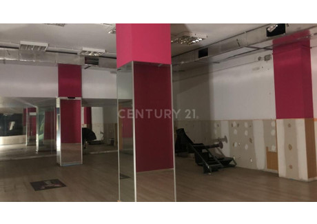 Komercyjne na sprzedaż - Granada, Hiszpania, 187 m², 134 396 USD (549 680 PLN), NET-96056864