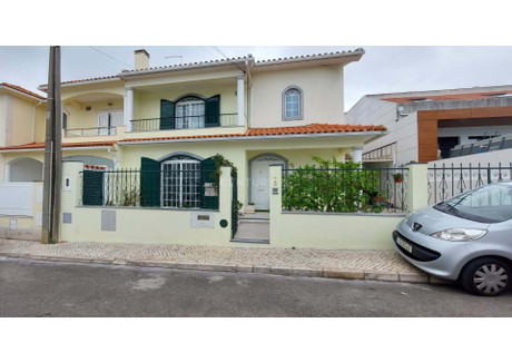 Dom do wynajęcia - Charneca De Caparica E Sobreda, Portugalia, 150 m², 2338 USD (9514 PLN), NET-102229584