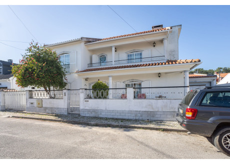 Dom na sprzedaż - Charneca De Caparica E Sobreda, Portugalia, 170 m², 573 650 USD (2 351 964 PLN), NET-102782437