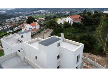 Dom na sprzedaż - Loures, Portugalia, 169 m², 603 865 USD (2 475 845 PLN), NET-96123404