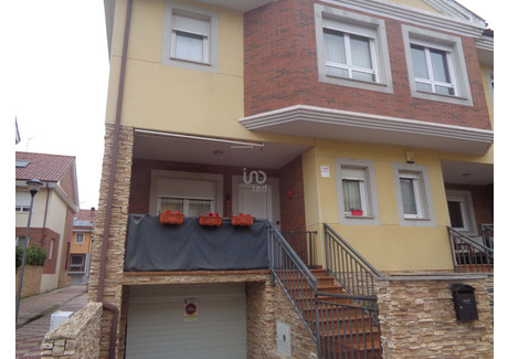 Dom na sprzedaż - Villaquilambre, Hiszpania, 220 m², 310 841 USD (1 271 342 PLN), NET-96557062