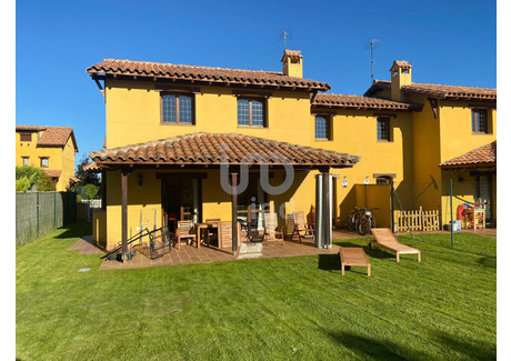 Dom na sprzedaż - Valverde De La Virgen, Hiszpania, 159 m², 225 604 USD (920 465 PLN), NET-97342922