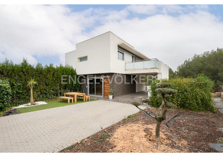 Dom do wynajęcia - Chiva, Hiszpania, 215 m², 2578 USD (10 288 PLN), NET-95936067