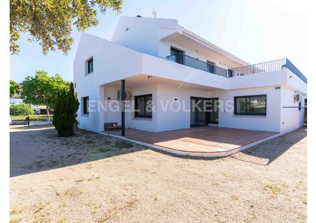 Dom na sprzedaż - Mataró, Hiszpania, 305 m², 1 096 183 USD (4 297 037 PLN), NET-97514173