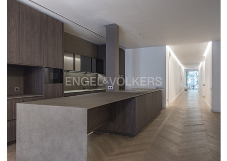 Mieszkanie na sprzedaż - Barcelona, Hiszpania, 347 m², 3 008 564 USD (11 582 970 PLN), NET-99592645