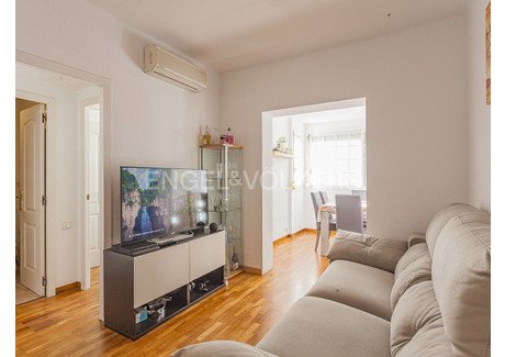 Mieszkanie na sprzedaż - Barcelona, Hiszpania, 75 m², 297 968 USD (1 144 198 PLN), NET-93535265