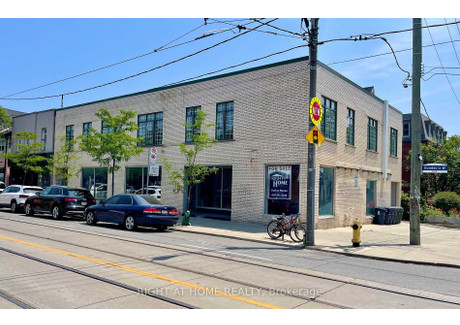 Komercyjne na sprzedaż - 837 Dundas St W Toronto, Kanada, 1021,93 m², 6 326 444 USD (24 293 545 PLN), NET-100371905