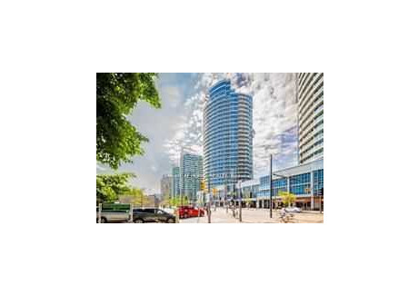 Mieszkanie do wynajęcia - 905 - 218 Queens Quay W Toronto, Kanada, 55,74 m², 1773 USD (7216 PLN), NET-101246576