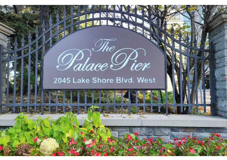 Mieszkanie na sprzedaż - 507 - 2045 Lake Shore Blvd W Toronto, Kanada, 130,06 m², 592 520 USD (2 411 558 PLN), NET-99782894