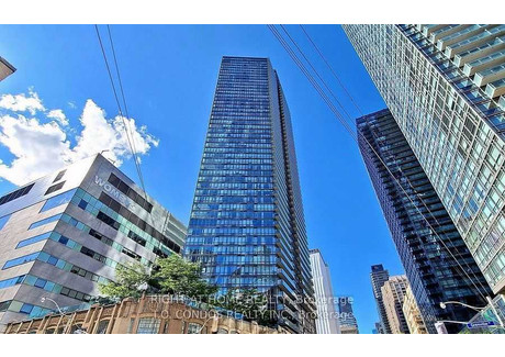 Mieszkanie do wynajęcia - 2703 - 832 Bay St Toronto, Kanada, 74,32 m², 2481 USD (10 098 PLN), NET-102059441