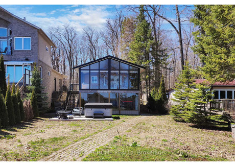 Dom na sprzedaż - 36 Hills Rd Kawartha Lakes, Kanada, 65,03 m², 730 343 USD (2 877 552 PLN), NET-97035208