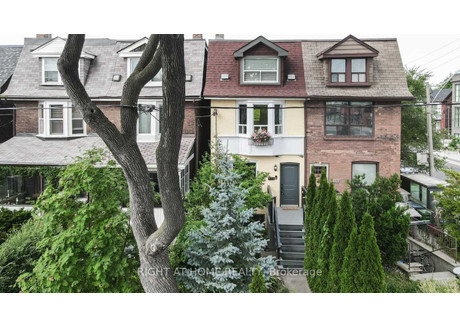 Dom na sprzedaż - 574 Crawford St Toronto, Kanada, 185,81 m², 1 297 618 USD (5 203 449 PLN), NET-99062838