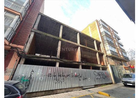 Dom na sprzedaż - Valladolid, Hiszpania, 228 m², 247 955 USD (1 029 015 PLN), NET-96056507