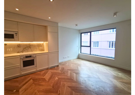 Mieszkanie na sprzedaż - Lisboa, Portugalia, 71 m², 943 732 USD (3 859 866 PLN), NET-99674550